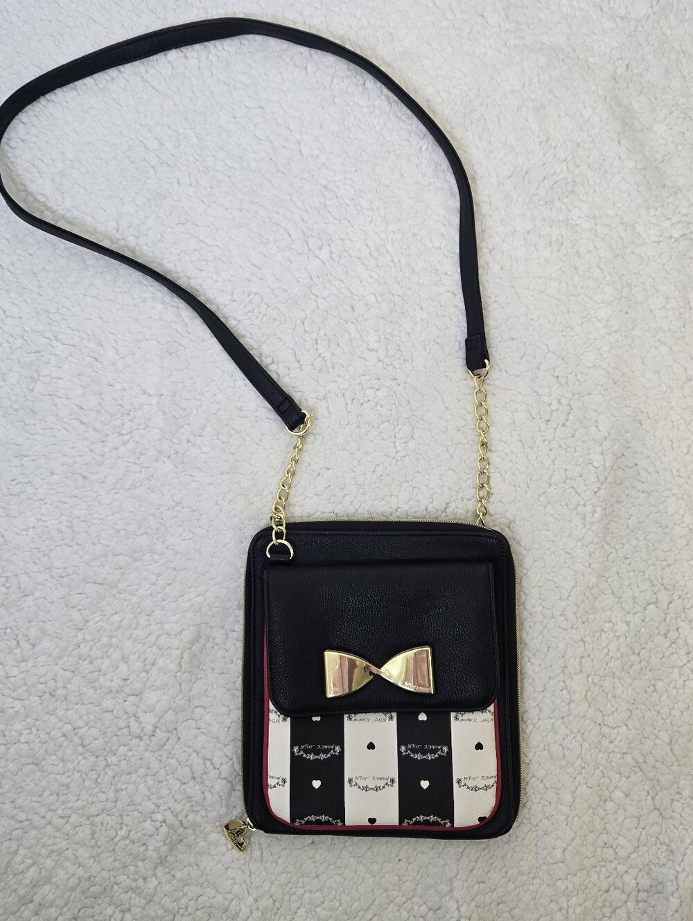 Betsey Johnson Purse Black White Striped Bow Chain Crossbody Card Organizer